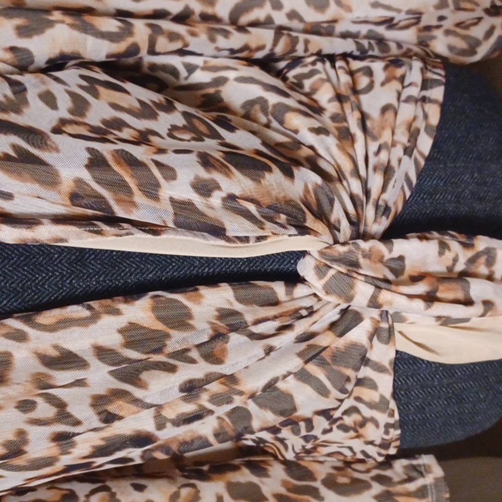 Chicos Top - Picture 2 of 6
